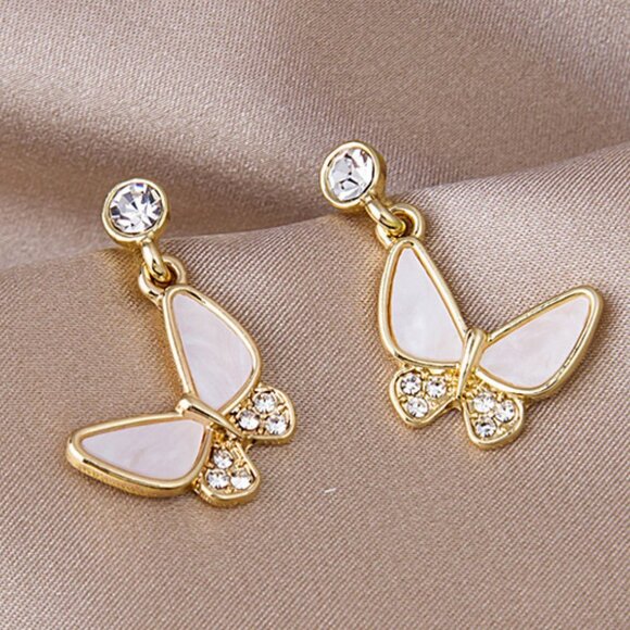 Cute Butterfly Earrings - Picture 1 of 3